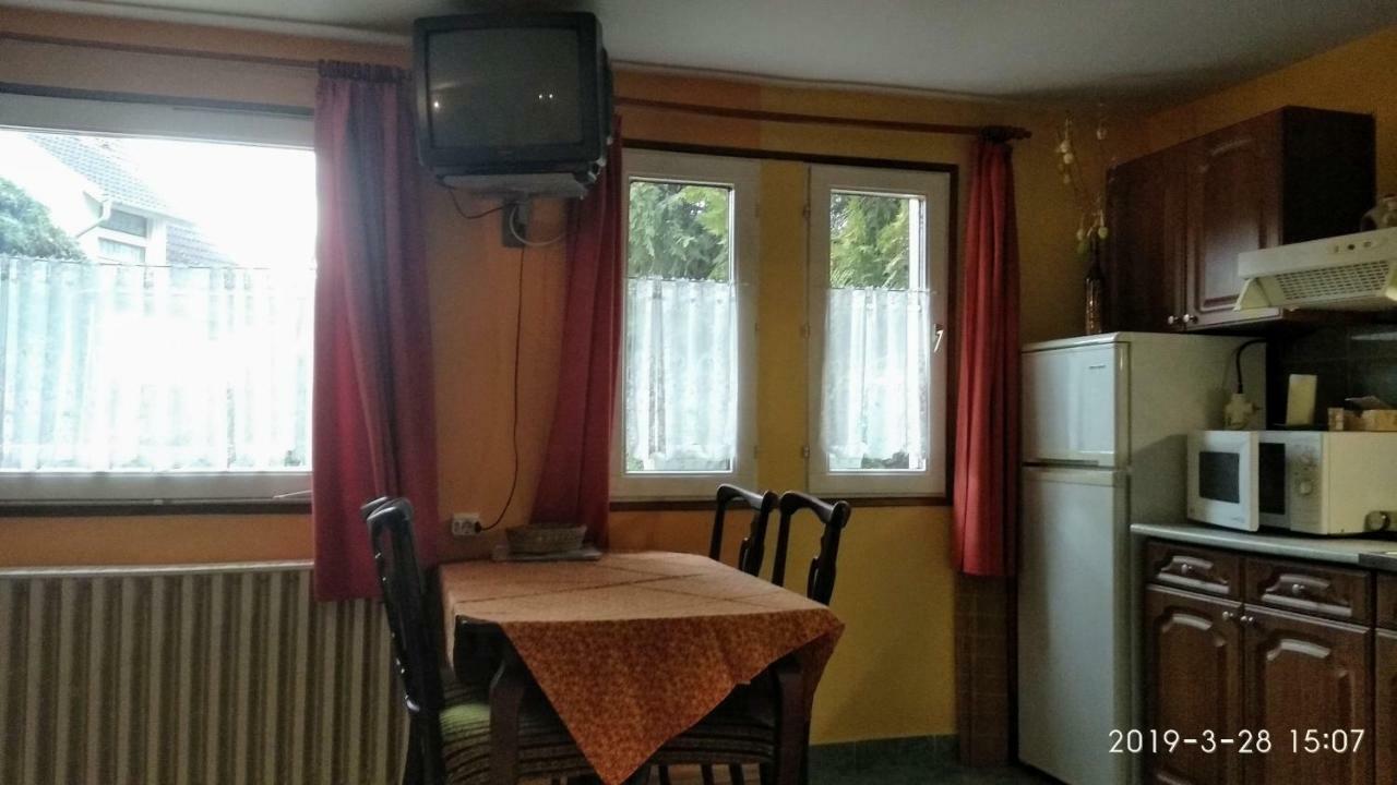 Naszály Kapuja vendégház Kosd Extérieur photo